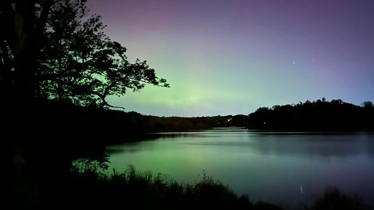 Aurora boreal volta a iluminar 18 estados dos EUA esta noite - Imagem do artigo original
