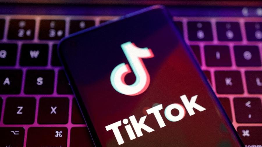 Trump promete fechar acordo do TikTok e impõe taxa extra aos EUA - Imagem do artigo original